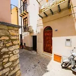 Tower Sea View Cefalu