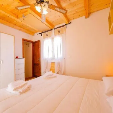 Tower Sea View 체팔루